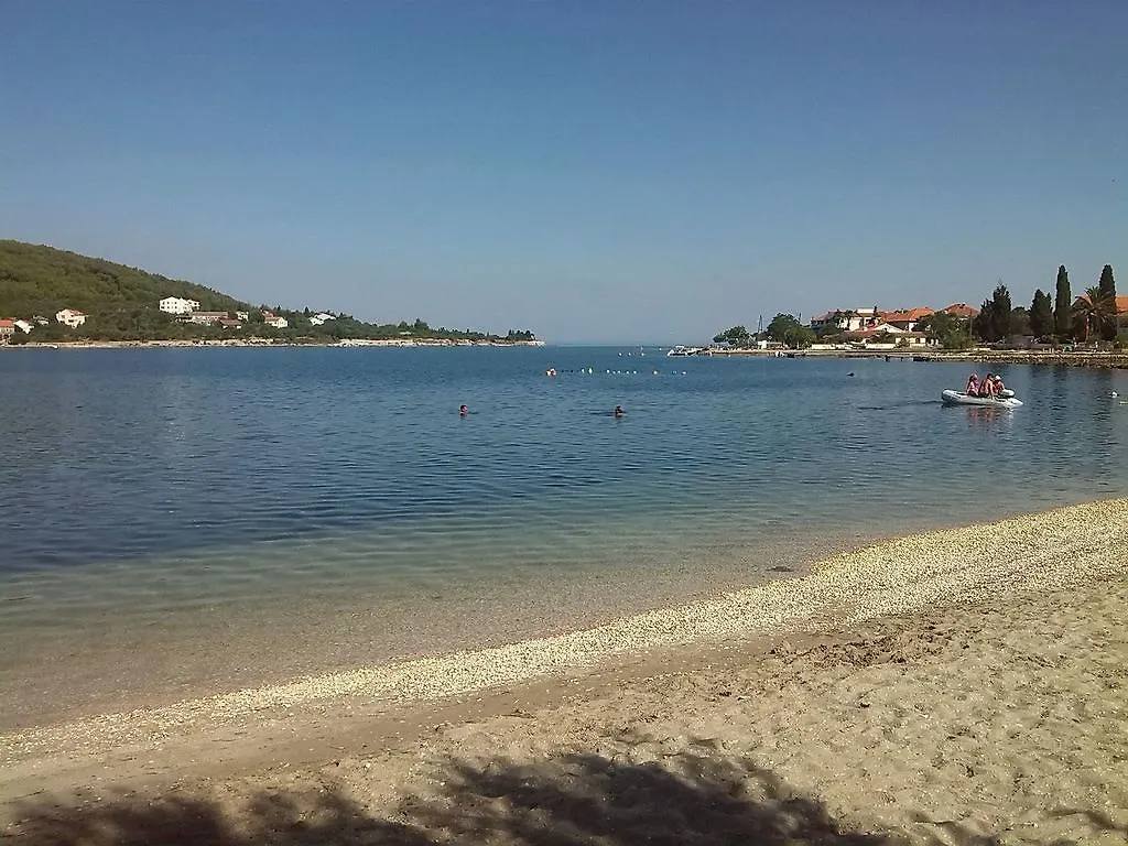Senkini Dvori Apartamento Sutomiscica 0*,